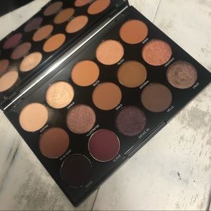 MORPHE Eyeshadow Pallet